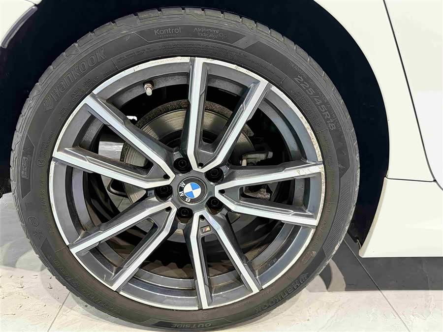 BMW 3 Series 2022 — фото 17