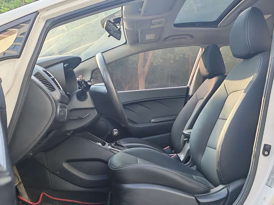 Kia K3 2016