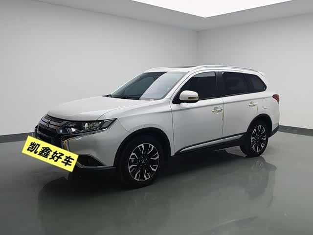 Mitsubishi Outlander 2020