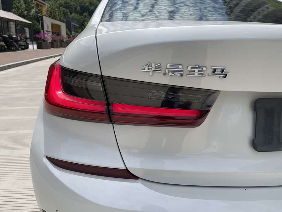 BMW 3 Series 2022 — фото 15