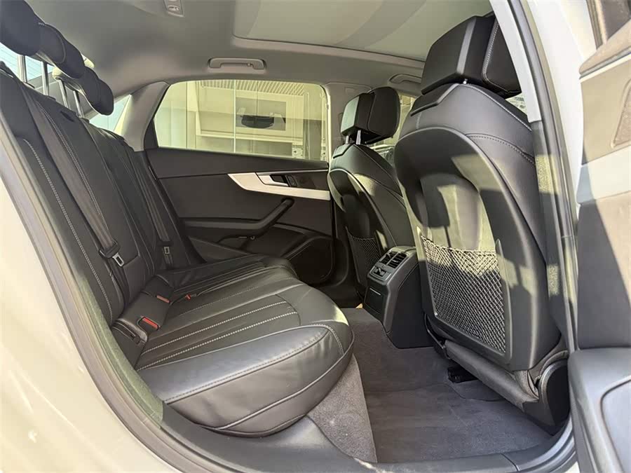 Audi A4L 2022
