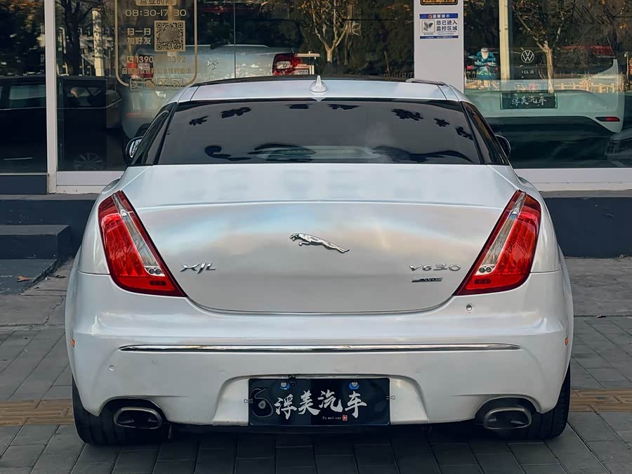 Jaguar XJ 2013