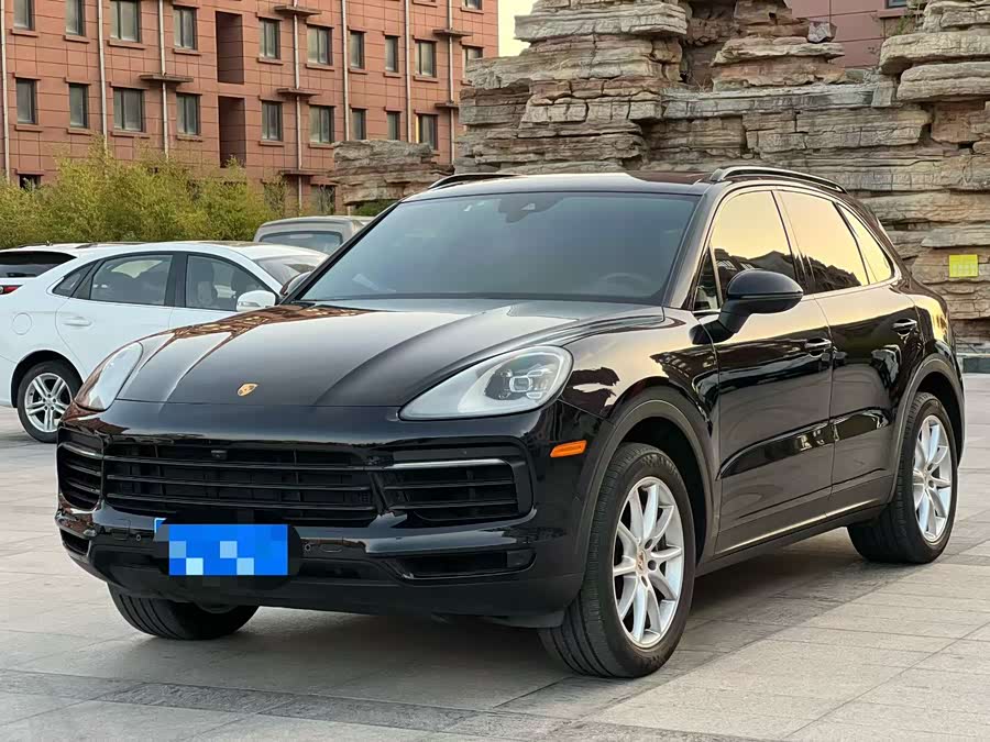 Porsche Cayenne 2022