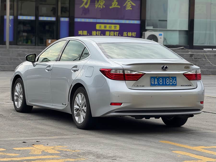 Lexus ES 2013