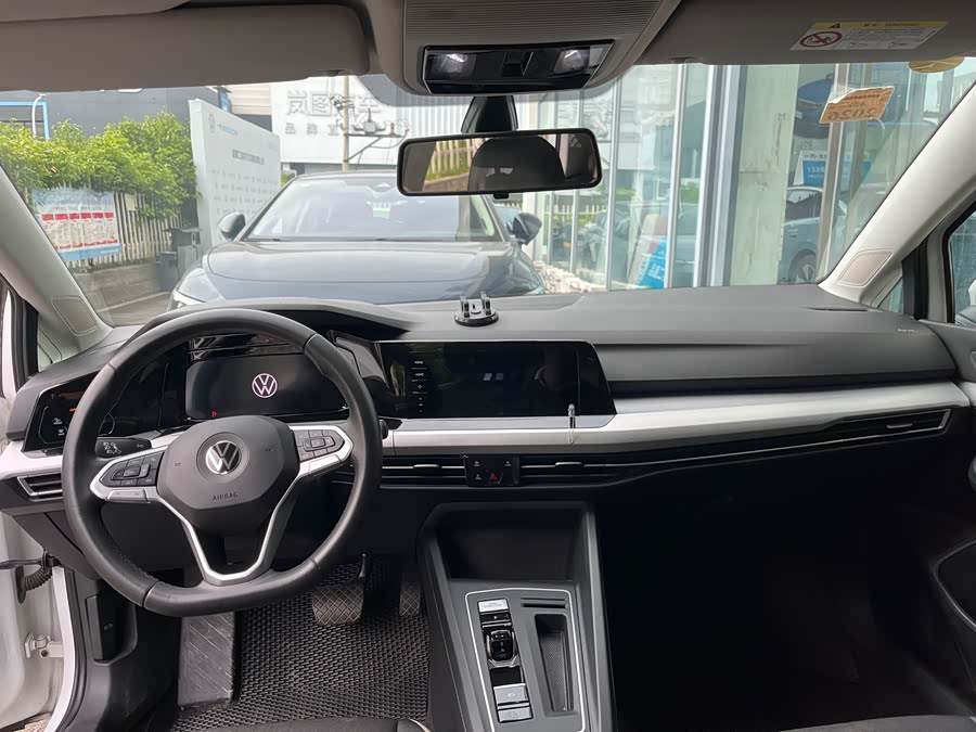 Volkswagen Golf 2023