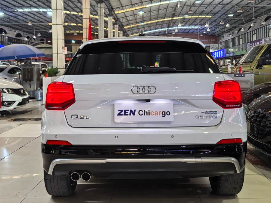 Audi Q2L 2021