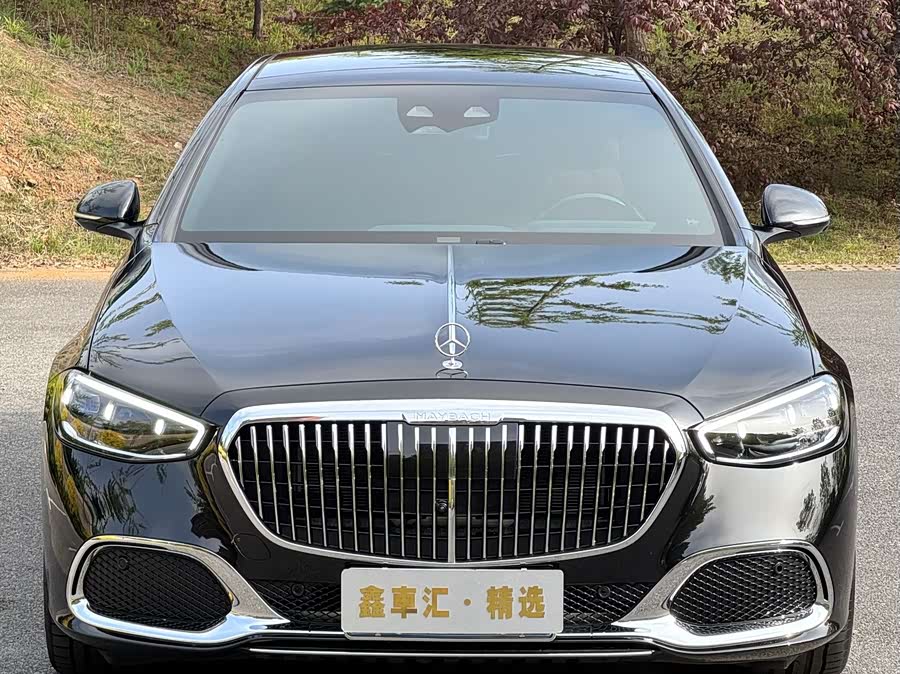 Mercedes-Benz Maybach S-Class 2025
