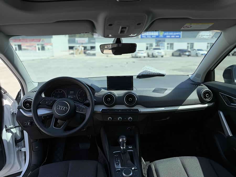 Audi Q2L 2021