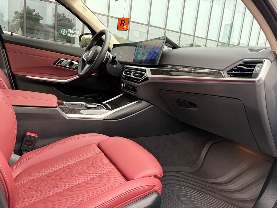 BMW 3 Series 2023 — фото 12