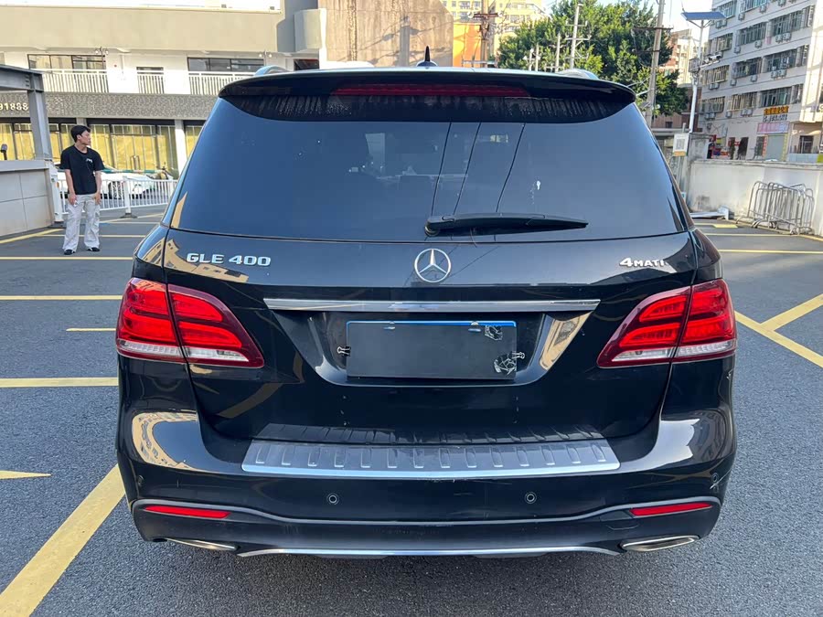 Mercedes-Benz GLE 2017 — фото 10