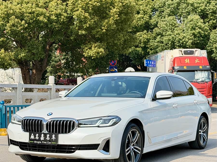 BMW 5 Series 2021