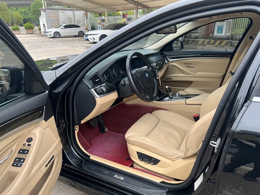 BMW 5 Series 2012