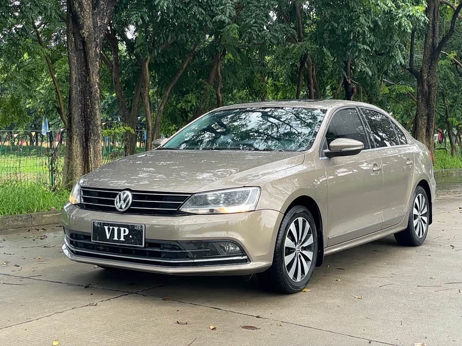 Volkswagen Sagitar 2017