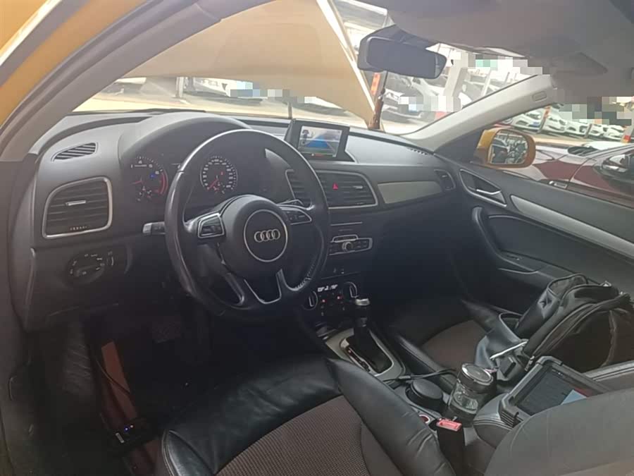Audi Q3 2018 — фото 10