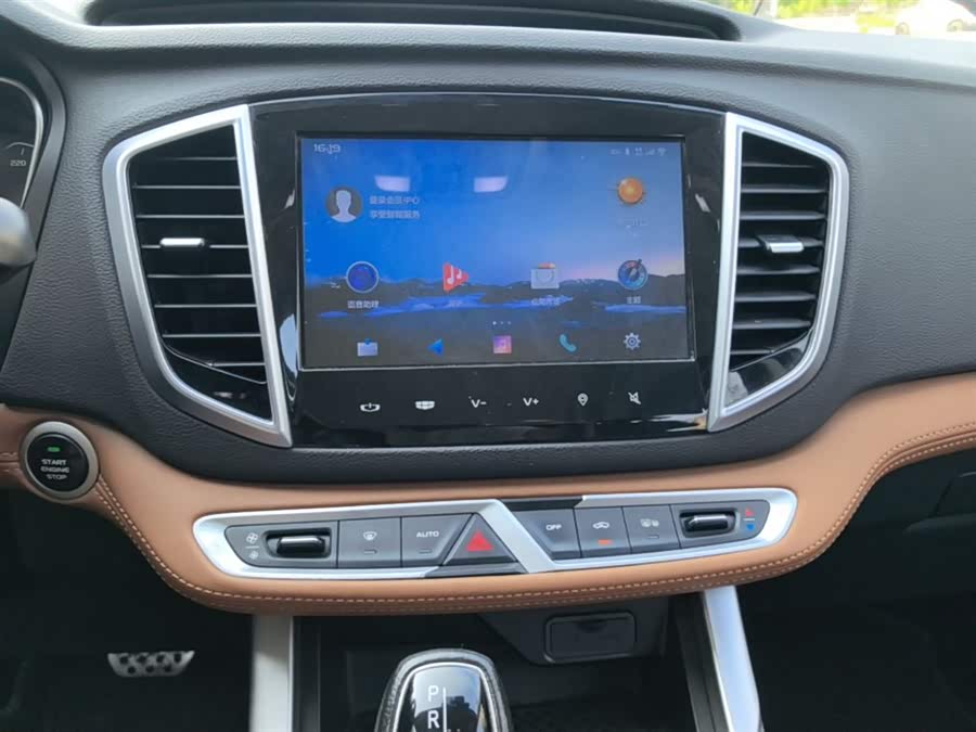 Geely Vision X6 2018 — фото 13