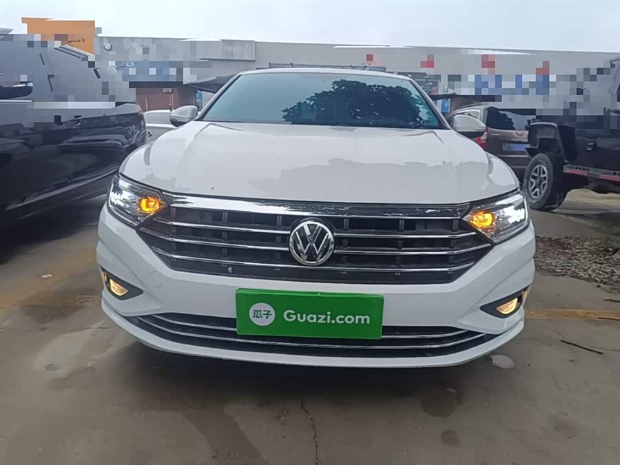 Volkswagen Sagitar 2021