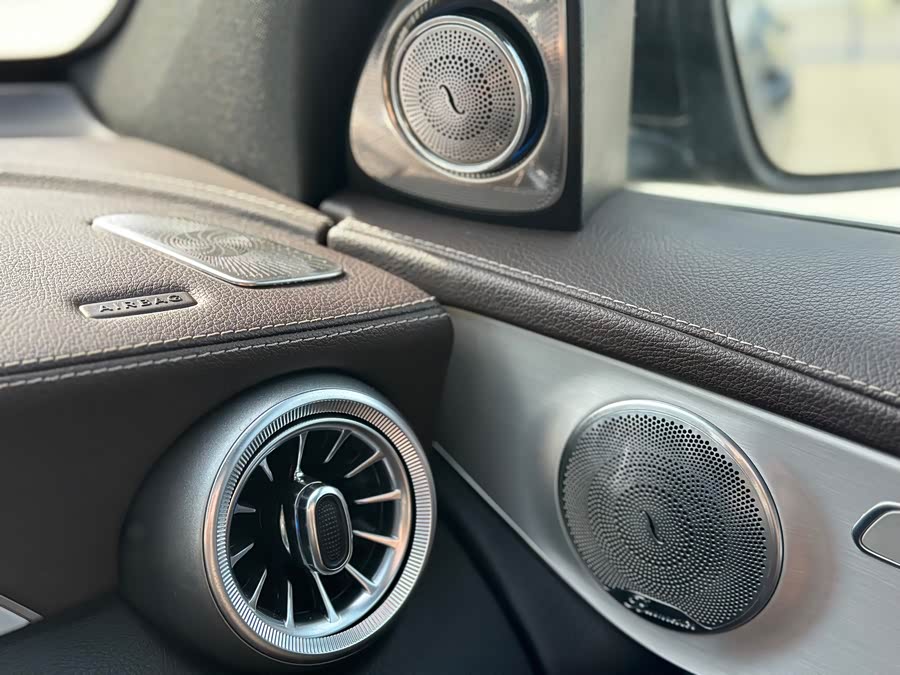 Mercedes-Benz GLC 2018 — фото 12