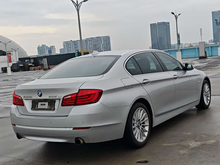 BMW 5 Series 2012