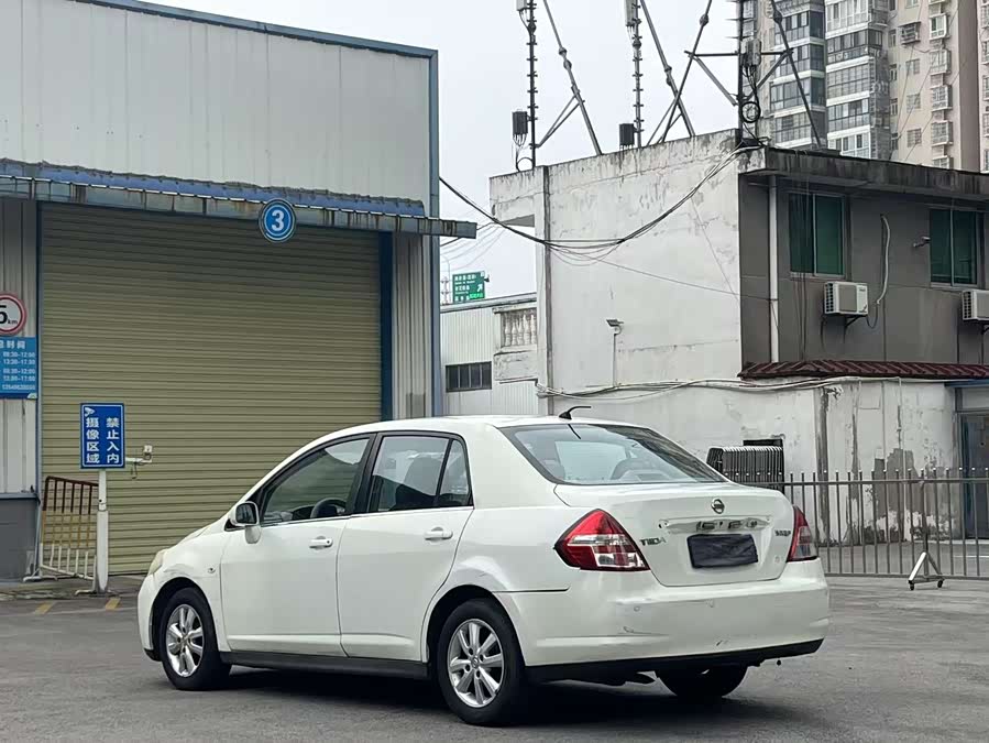 Nissan Tiida 2009