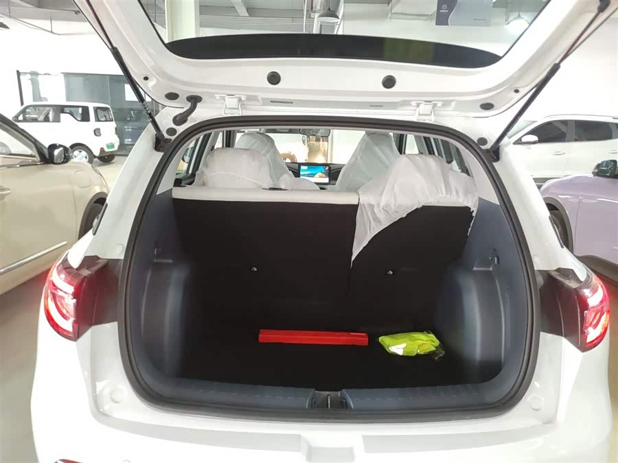 Geely Galaxy Starwish 2026 — фото 15
