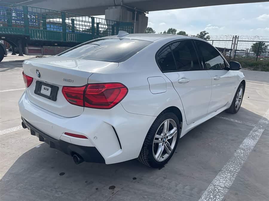BMW 1 Series 2022