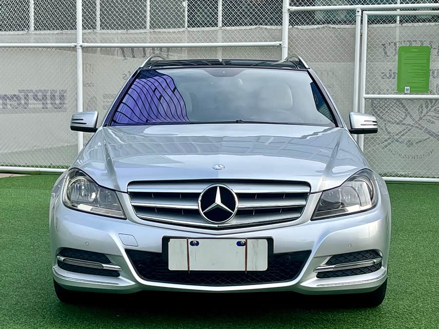 Mercedes-Benz C-Class 2011