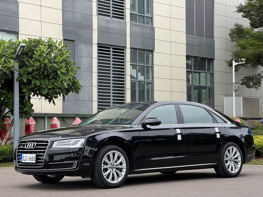 Audi A8 2014