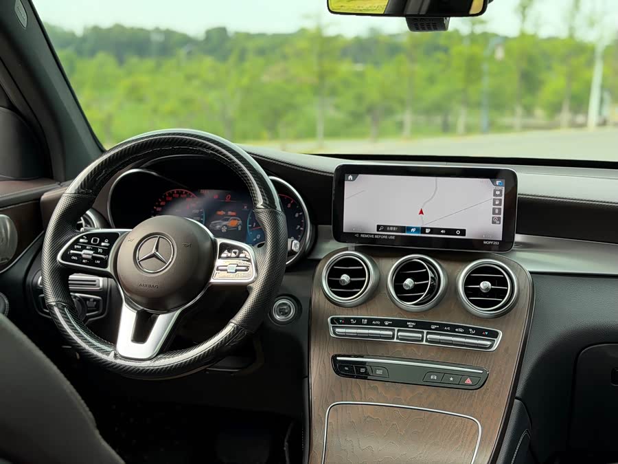 Mercedes-Benz GLC 2022