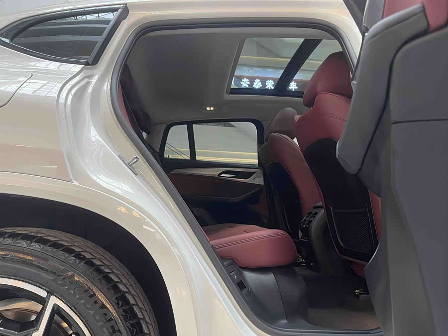 BMW X4 2022 — фото 12