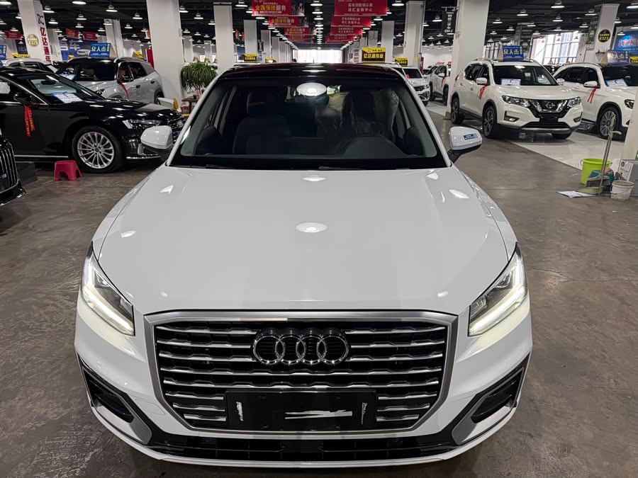 Audi Q2L 2018