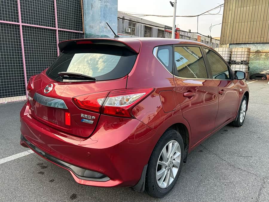 Nissan Tiida 2016