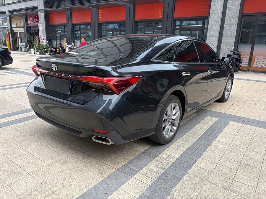 Toyota Avalon 2019