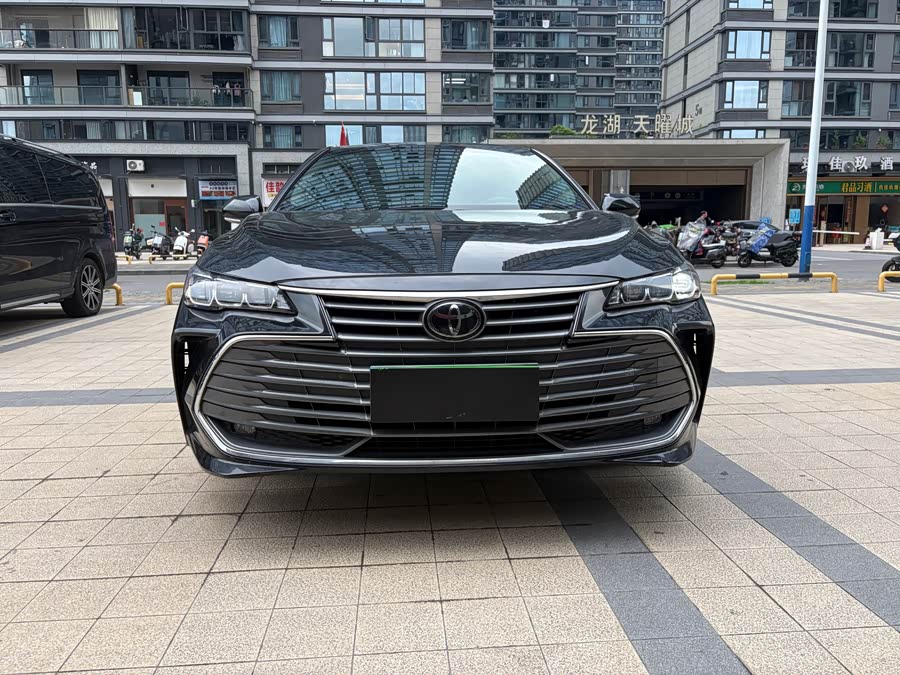 Toyota Avalon 2019