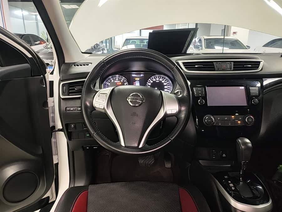 Nissan Qashqai 2017 — фото 11