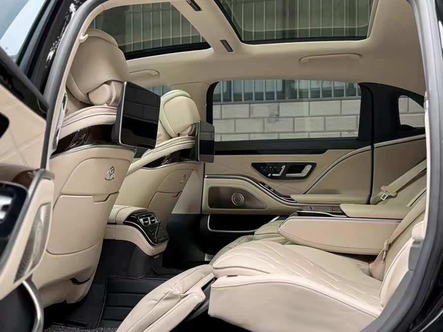 Mercedes-Benz Maybach S-Class 2021 — фото 8