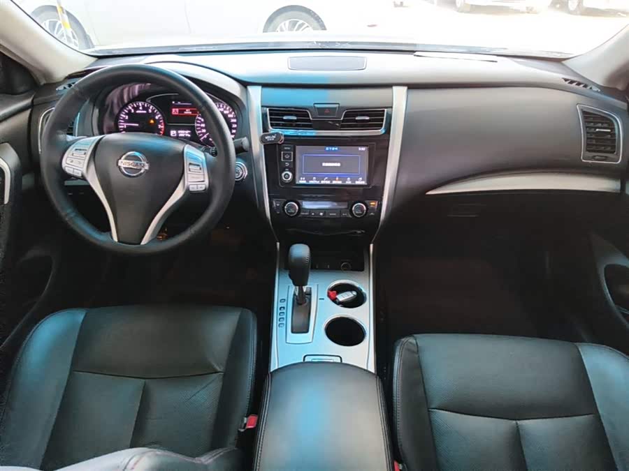 Nissan Teana 2016 — фото 10