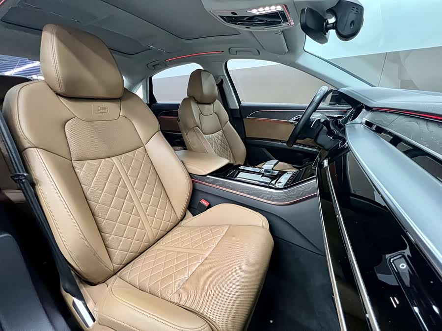 Audi A8 2022