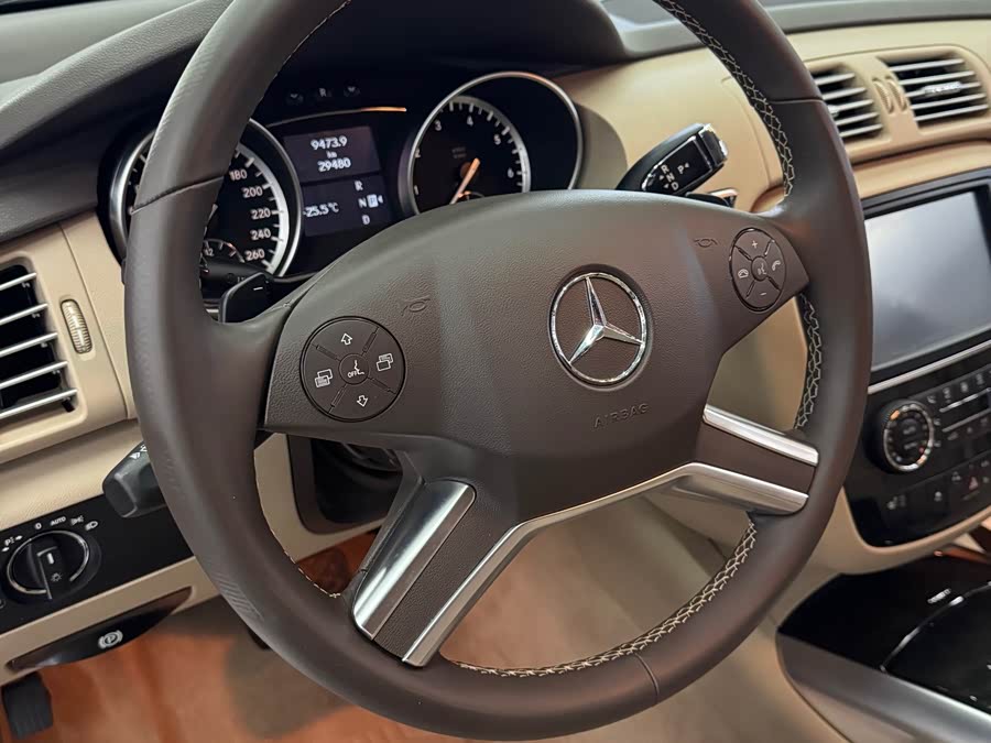 Mercedes-Benz R-Class 2017