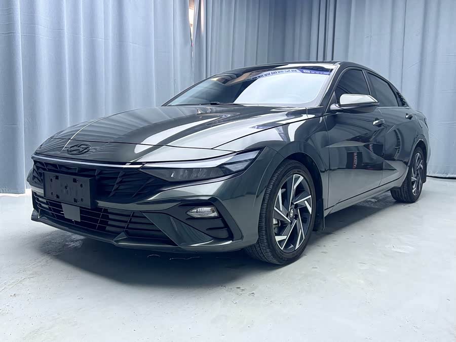 Hyundai Elantra 2023