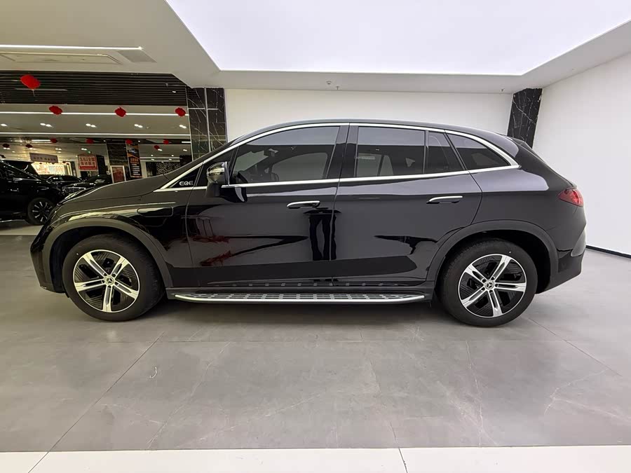 Mercedes-Benz EQE SUV 2024 — фото 16