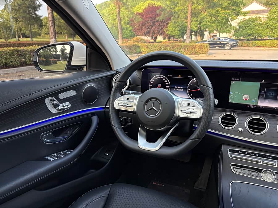 Mercedes-Benz E-Class 2020 — фото 15