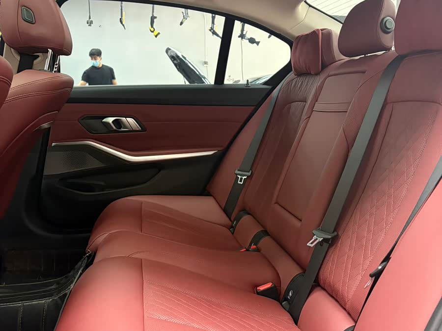BMW 3 Series 2024 — фото 15