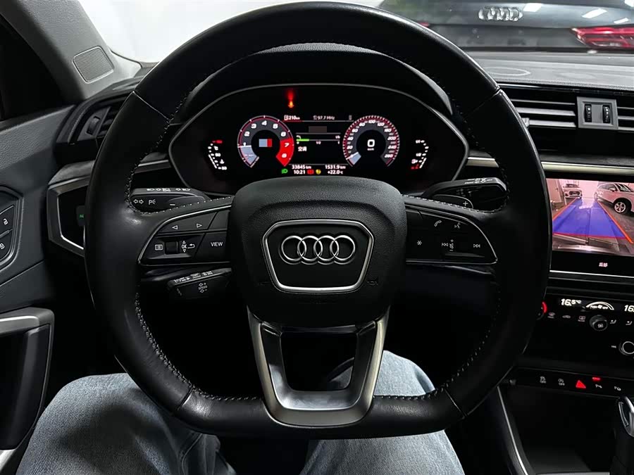 Audi Q3 2022 — фото 17