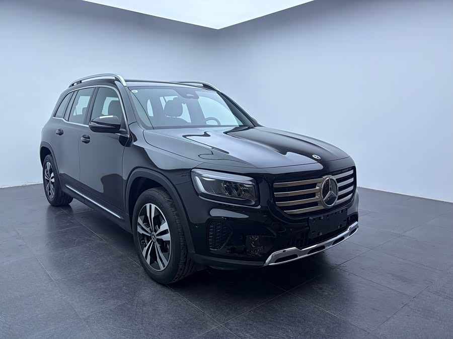 Mercedes-Benz GLB 2024