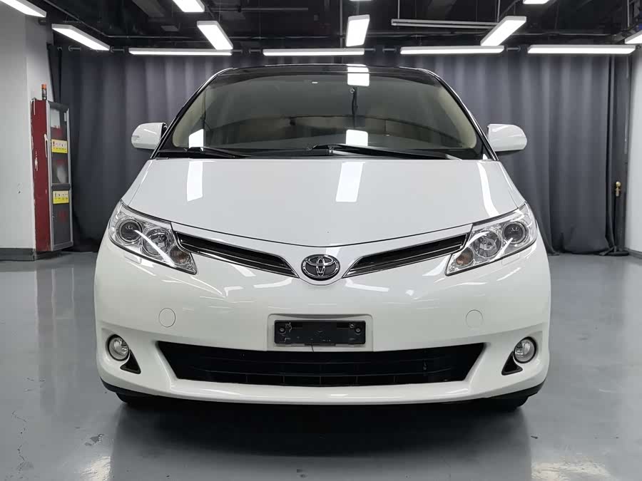 Toyota Previa 2012