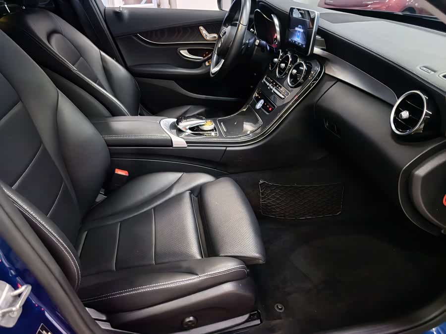 Mercedes-Benz C-Class 2018 — фото 15