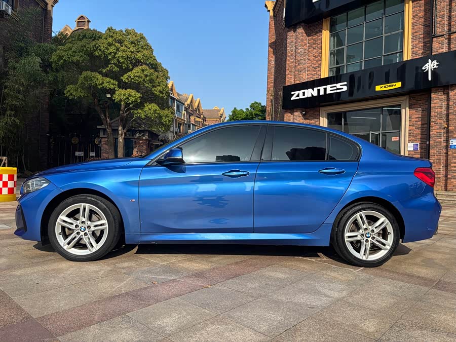 BMW 1 Series 2020 — фото 17
