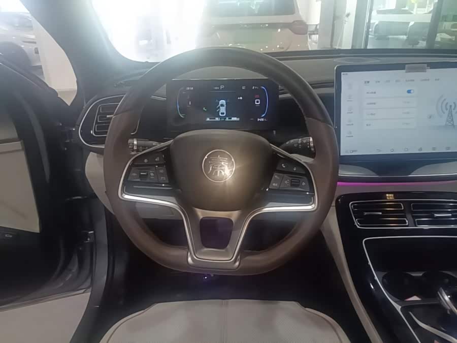 BYD Qin PLUS 2023 — фото 11