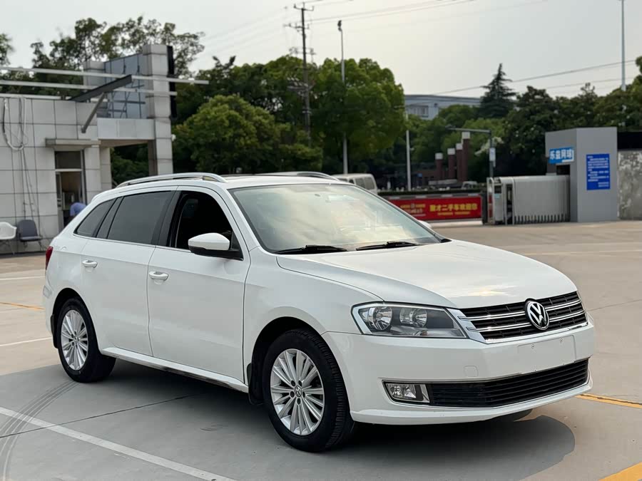 Volkswagen Gran Lavida 2013