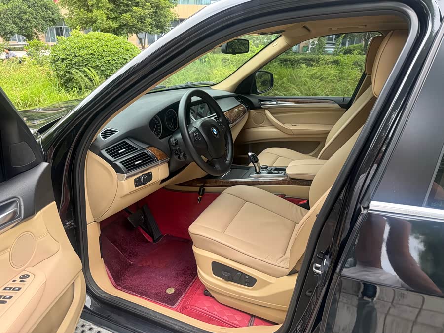 BMW X5 2011